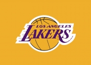 开云体育平台APP-这是一篇将篮球（NBA季后赛）与足球（欧冠决赛）进行跨时空焦点战对比的创意文章。在唯一性的设定下，这两场毫不相干的赛事被强行联系在一起，隐喻着竞技体育在同一个夜晚的精神共振