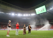 开云平台-华伦西亚联赛首胜，球迷欢欣鼓舞