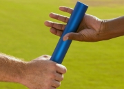 开云体育官方网站-冰火竞逐，从CBA硬仗到F1赛道，解读接管比赛的冠军法则