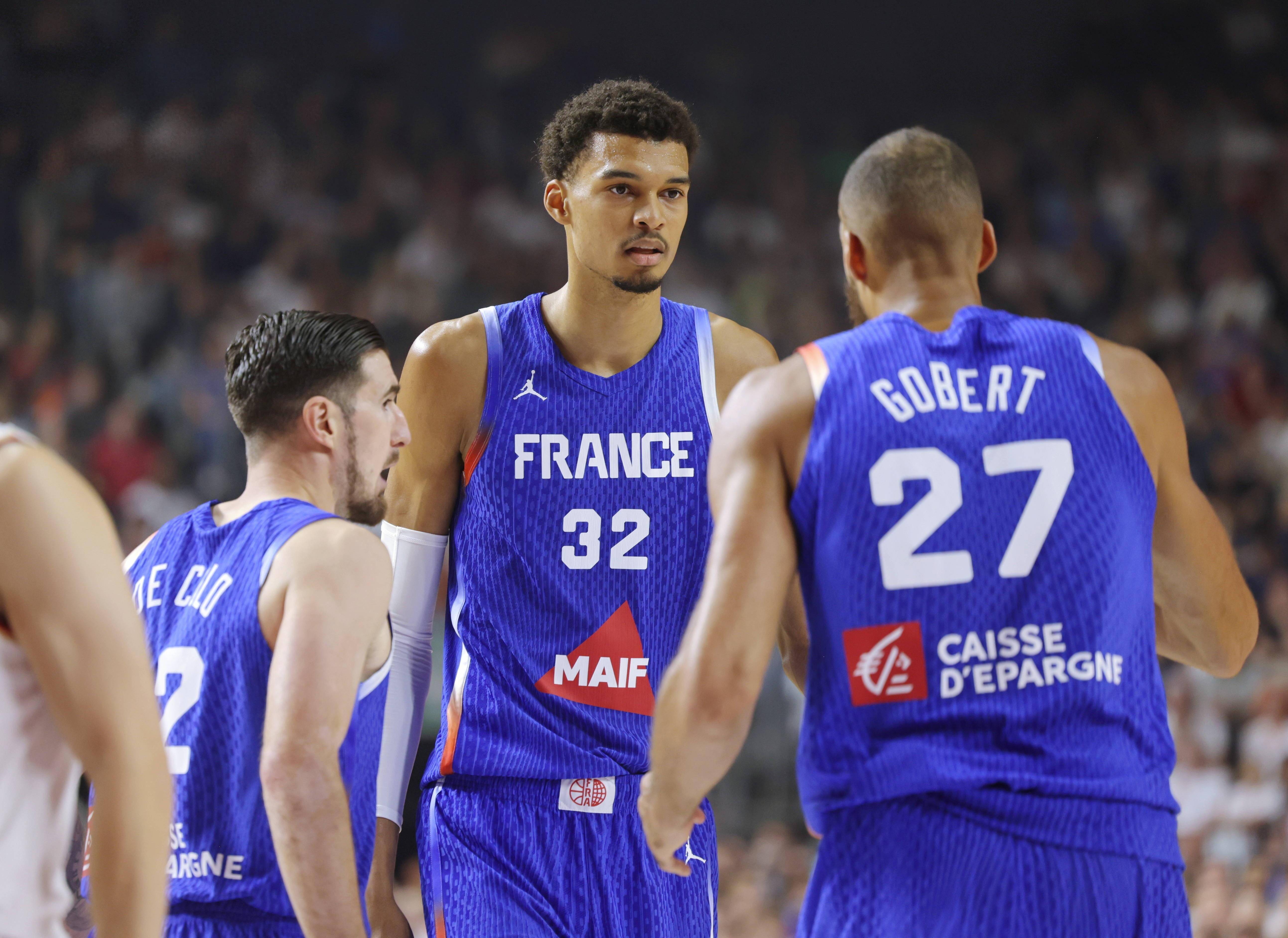 关于塞尔维亚男篮爆冷猛龙，戈贝尔一己之力扛起全队的信息