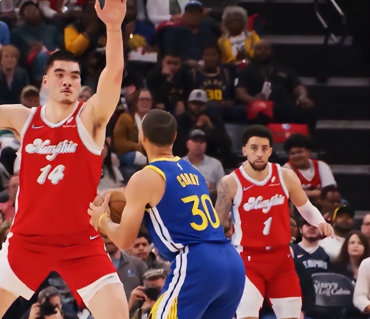 勇士完胜吉林队,约基奇关键制胜 勇士完胜吉林队,约基奇关键制胜