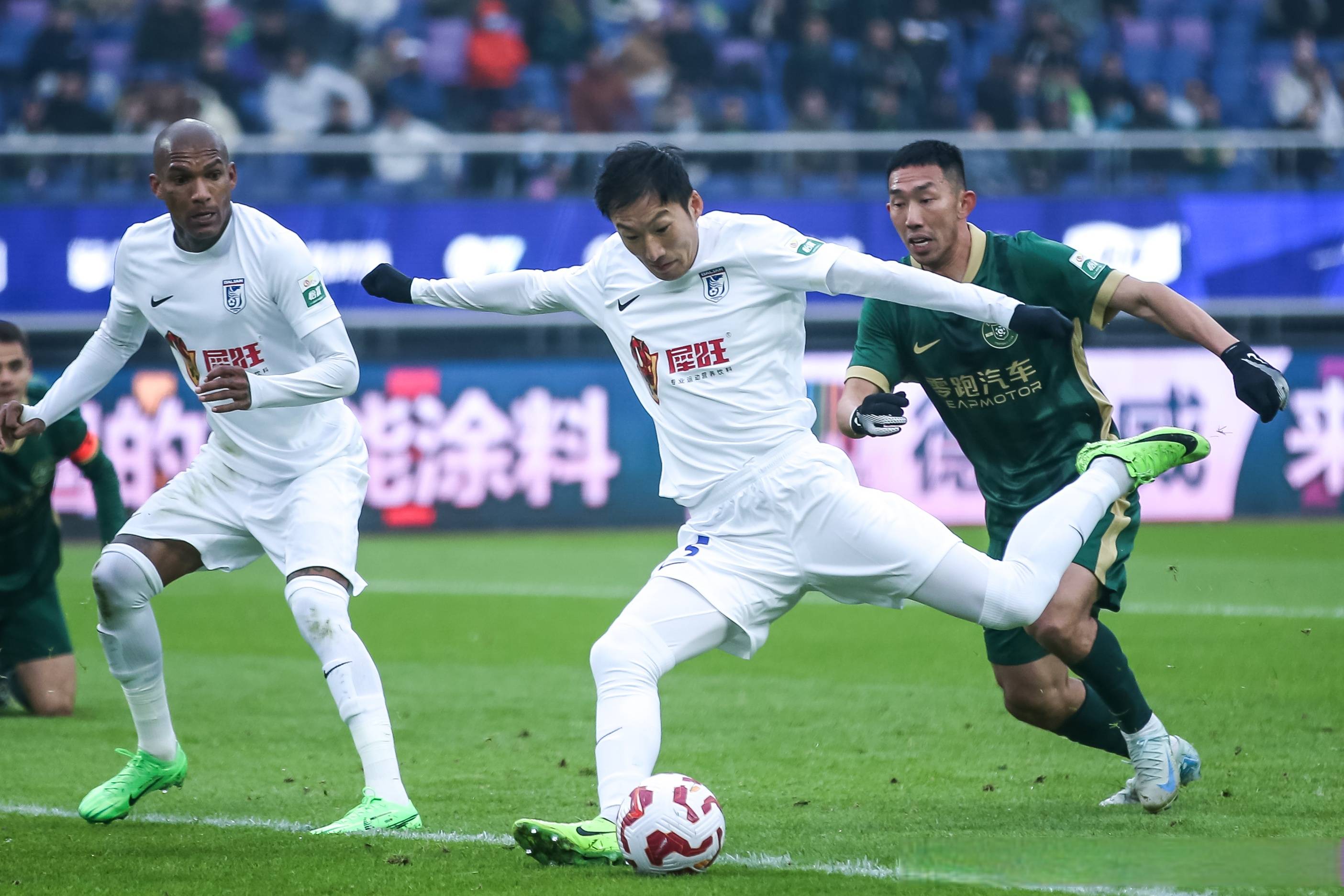 大连人民则继续遭遇河南建业，降级压力增大的简单介绍