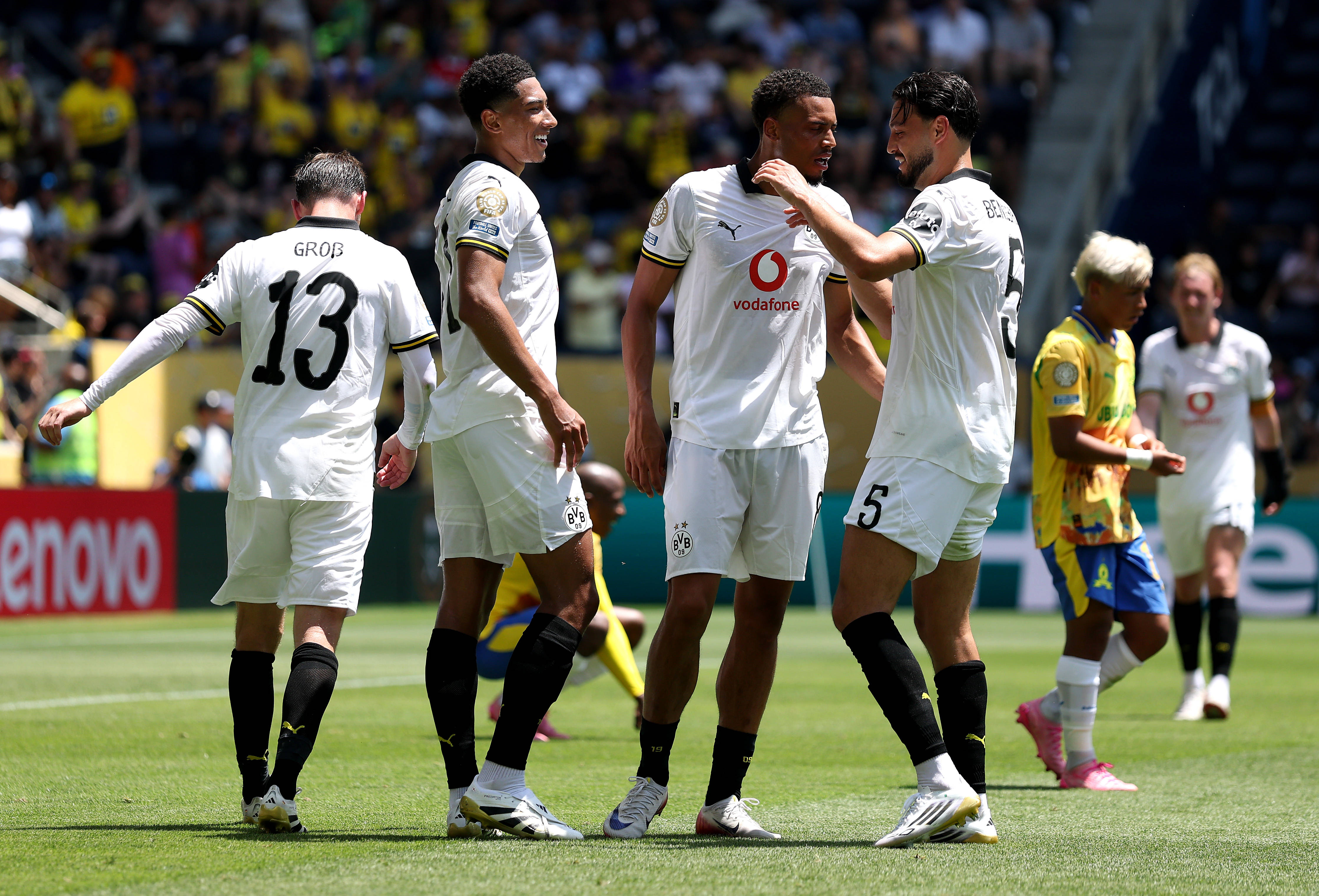 多特蒙德不敌巴塞罗那，遗憾出局