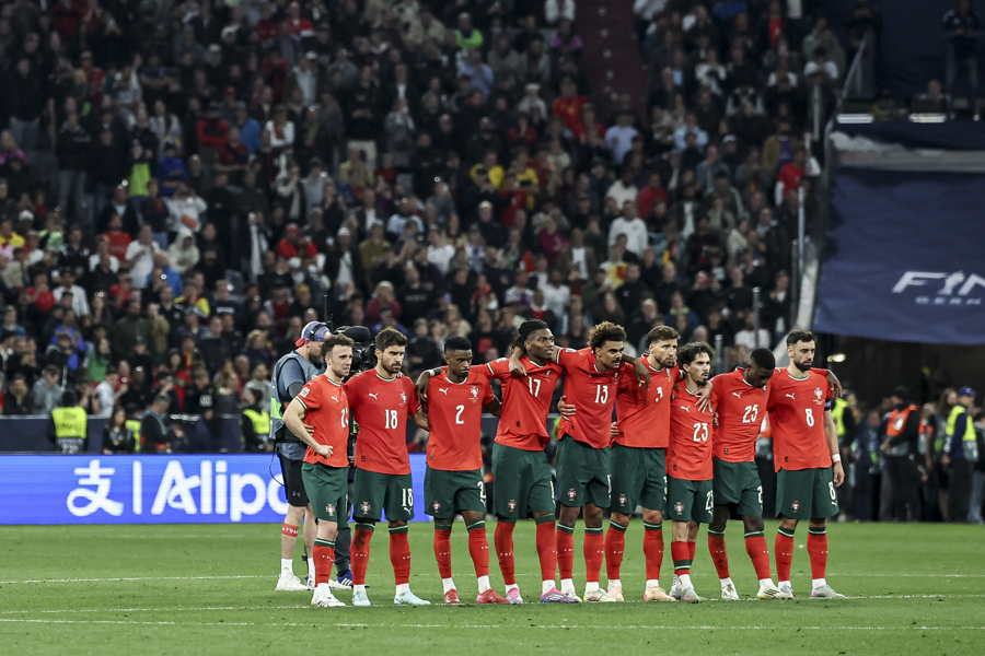 关于欧国联冠军归属之争，五月天惊险上演的信息