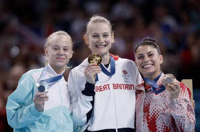 俄罗斯体操选手精彩表现,收获奖牌 俄罗斯体操选手精彩表现,收获奖牌