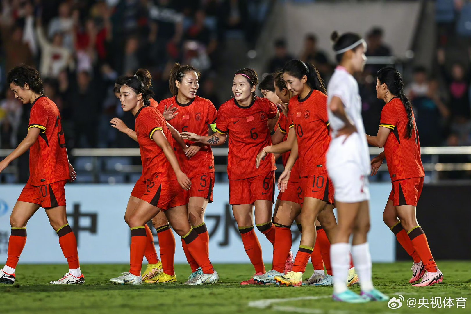 中国女足再添一城，晋级世界杯八强