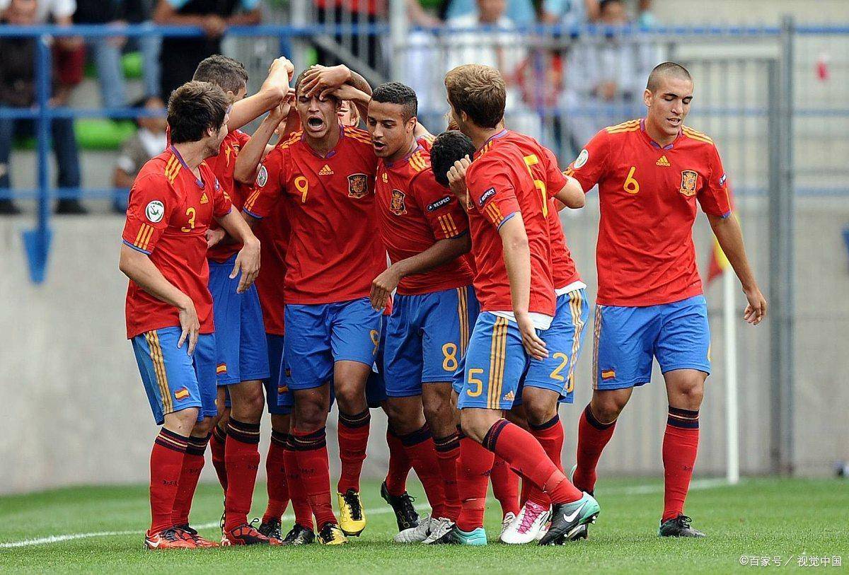 西班牙队士气高昂备战决赛!的简单介绍 西班牙队士气高昂备战决赛!的简单介绍