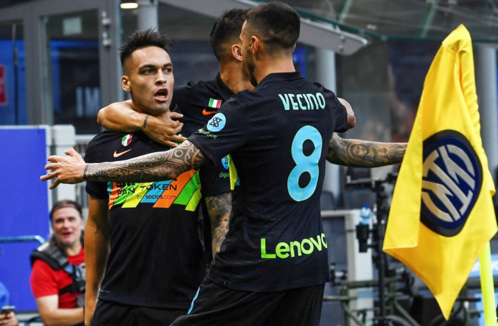 包含墨西哥险胜尤文，乔瓦尼·雷纳关键制胜的词条