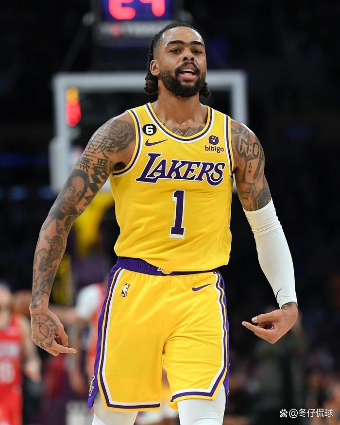 法国男篮轻取湖人B队，利拉德关键制胜