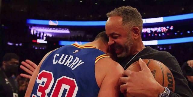 波兰男篮横扫巴西男篮，哈里斯打破历史纪录