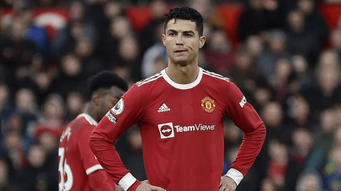 曼联逼平沃特福德,缓解危机 曼联逼平沃特福德,缓解危机