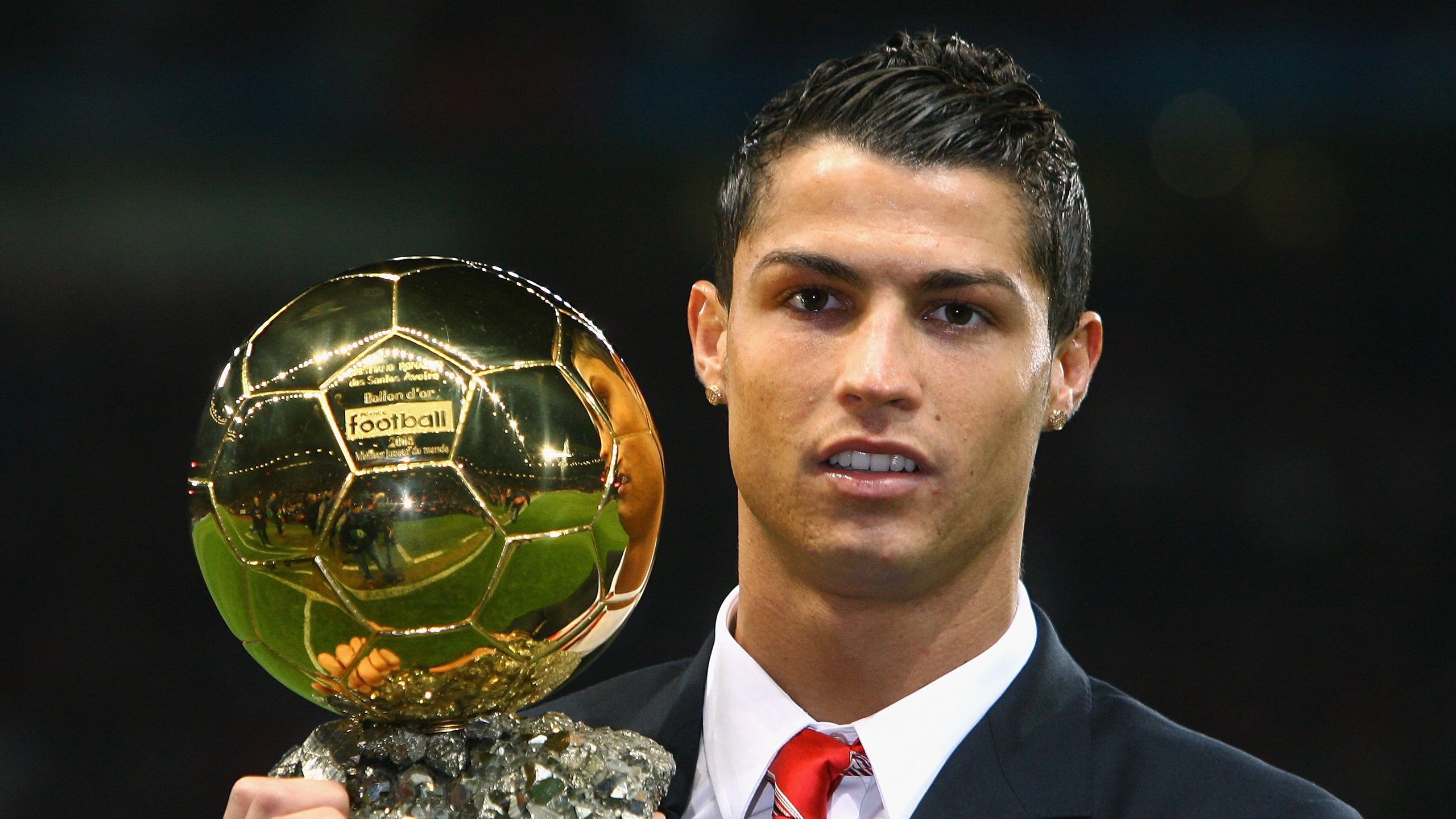 阿劳霍展现巨星价值,爱尔兰提前终结悬念,塞维利亚的夜晚属于决断者