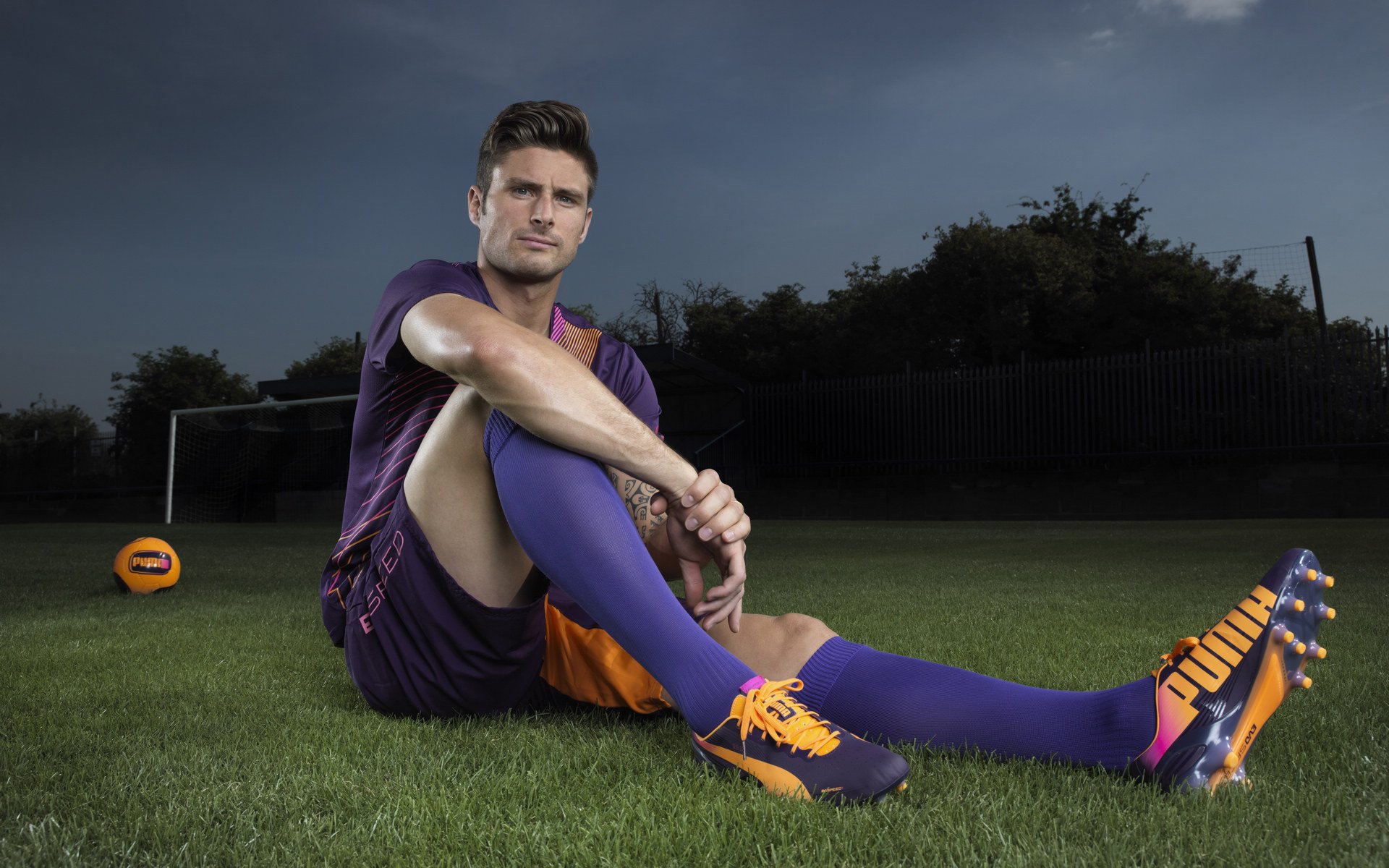 双线传奇，马刺硬仗破灰熊，拉文F1赛场展雄风