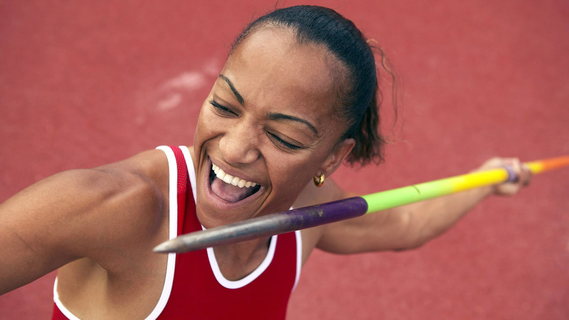 东决关键战焦点战，里昂火力压制沙特，战术革新引领亚洲足球新思考