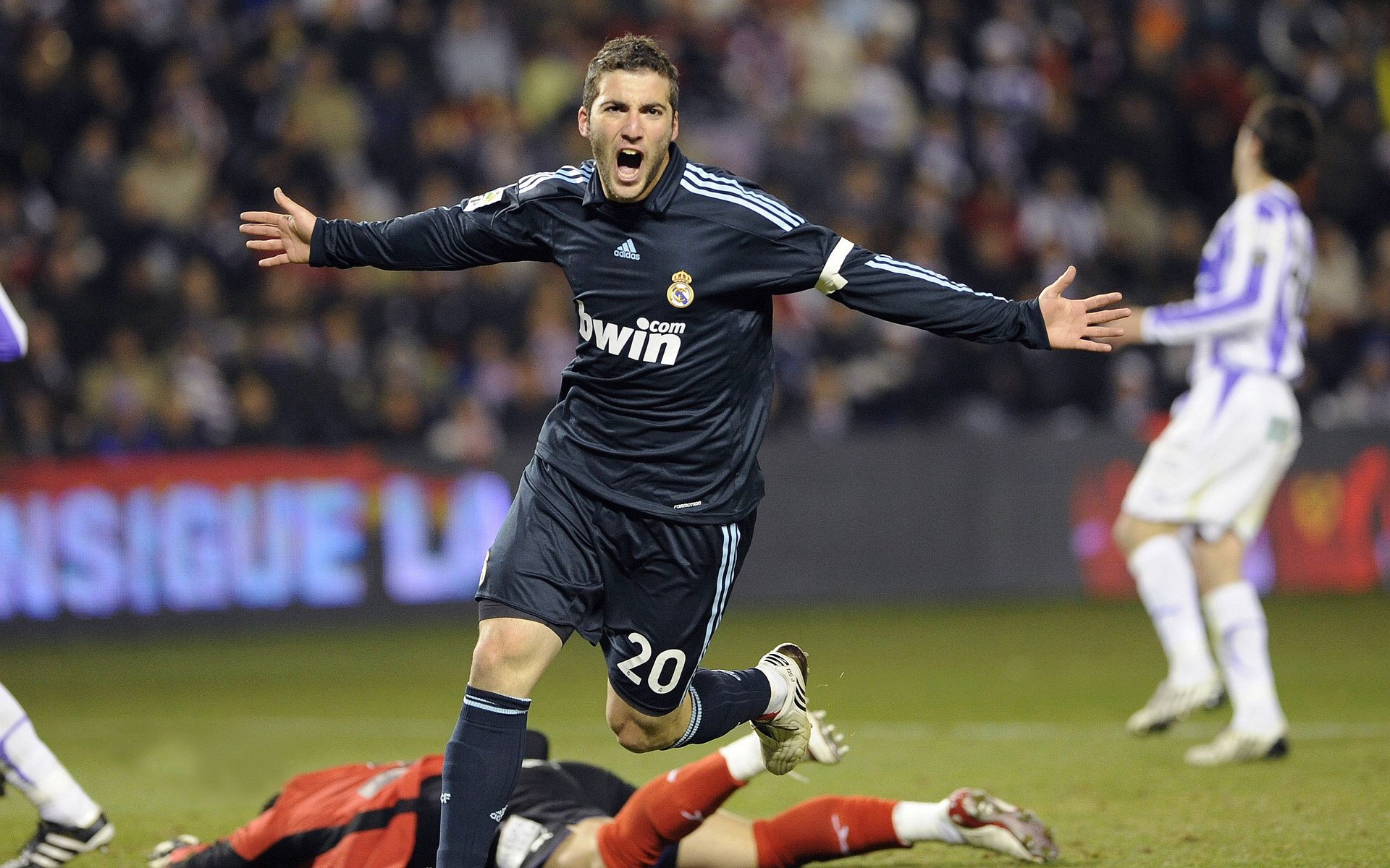 坎特持续制造杀伤,哥斯达黎加式战术如何击溃莱比锡红牛